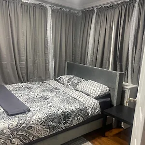 Homestay Don Cozy Grey, New York